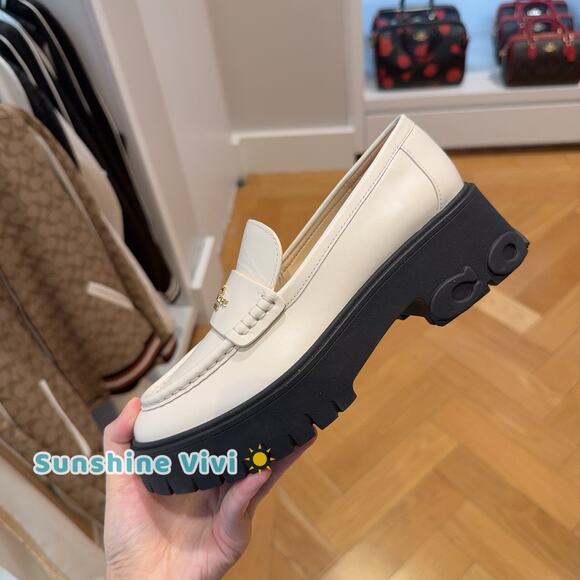 NEW In Box COACH Ruthie Loafer Women's Chalk Leather CM587 us8 - Picture 2 of 5